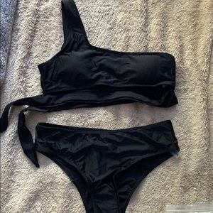 Black two piece Schein bikini